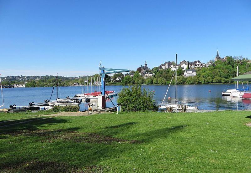 Moderne Wohlfuehloase Zentral In Seenaehe - Pillow Menu, 2 Stk 55" Smart Tvs, Netflix, Disneyplus Uvm Wetter  Exterior photo