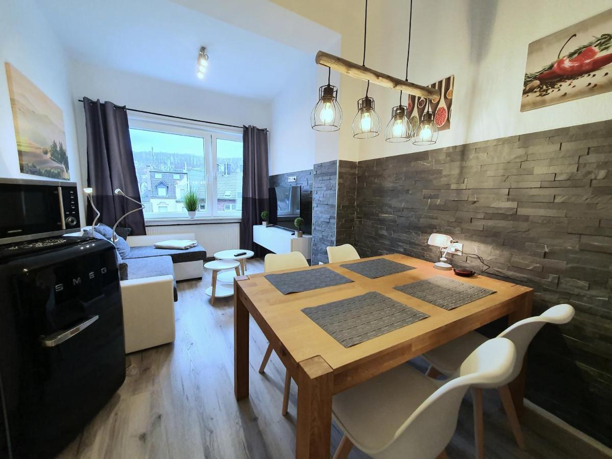 Moderne Wohlfuehloase Zentral In Seenaehe - Pillow Menu, 2 Stk 55" Smart Tvs, Netflix, Disneyplus Uvm Wetter  Exterior photo